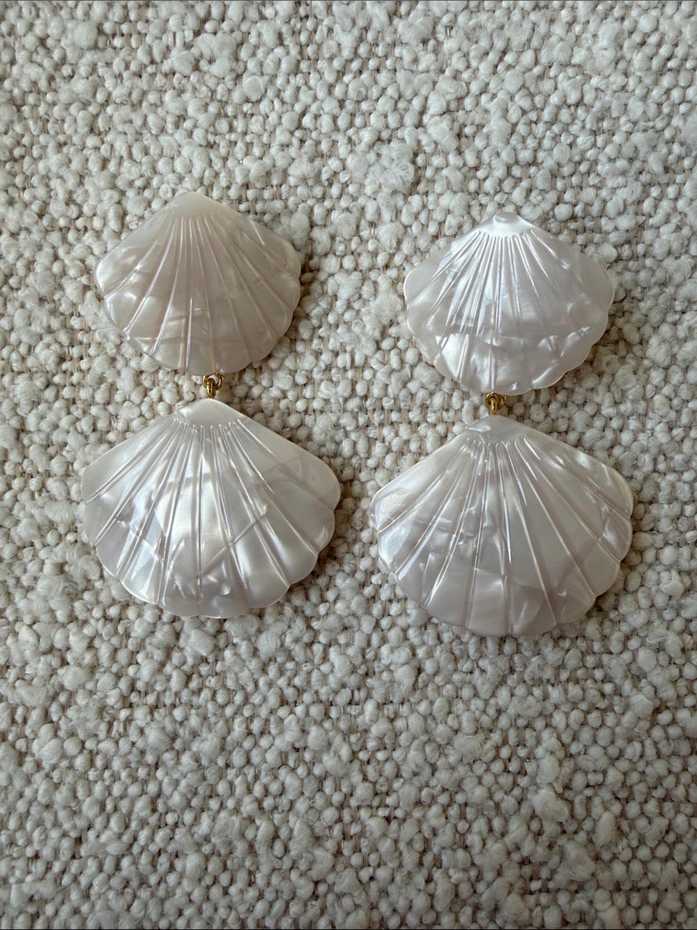 J. CREW Pearlescent Shell Drop Earrings - White - Picture 2 of 4